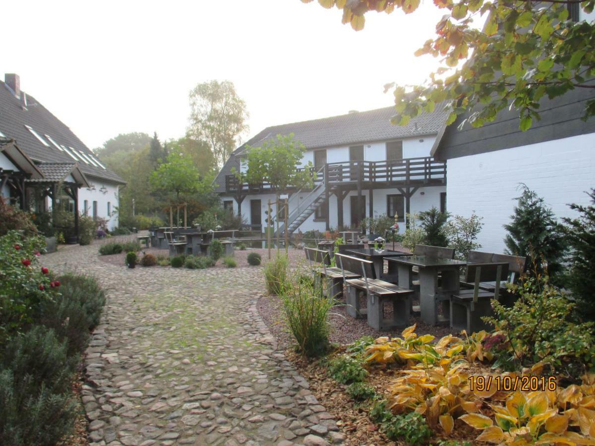 Landhotel Belitz Küsten Buitenkant foto