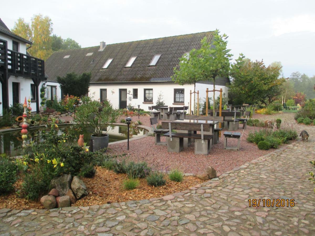Landhotel Belitz Küsten Buitenkant foto